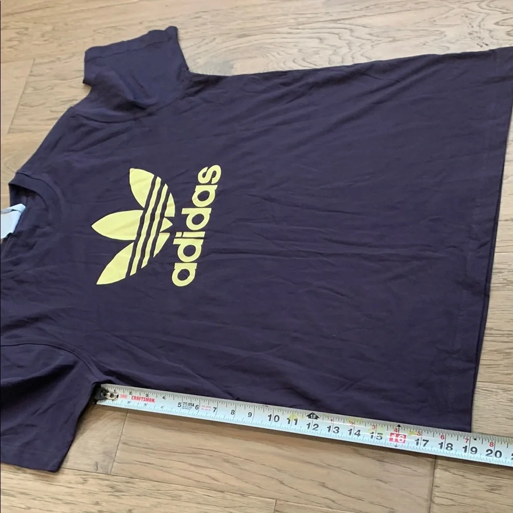 NWT adidas Trefoil Tee Aurora Black Size Medium